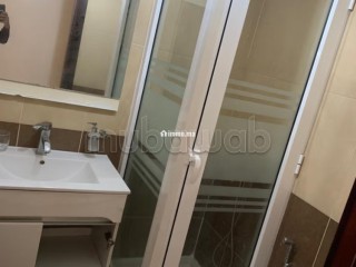 Location saisonnière à Asilah. 2 chambres. Salon traditionnel et porte blindée - Appartement à vendre - Asilah