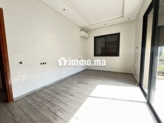 Marrakech – Villa contemporaine sans vis à vis à Targa, proche Carrefour & Victor Hugo - Villa à vendre - Marrakech