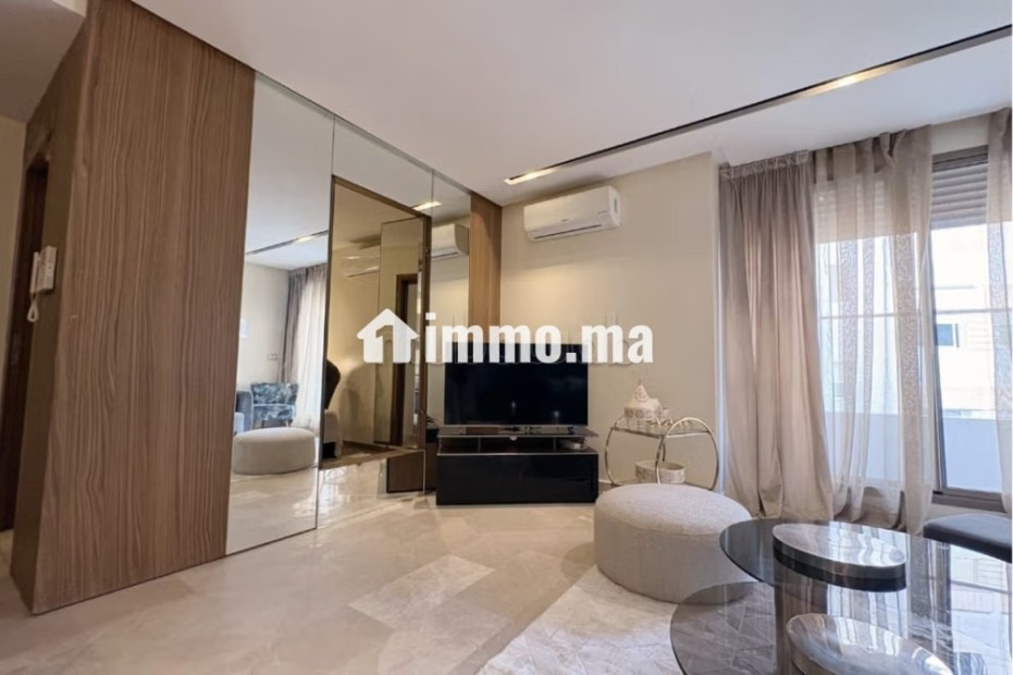 Location saisonnière à Bourgogne Ouest.
Superficie 60 m².
Fenêtres avec double vitrage et porte blindée - Vente Immobilier - Casablanca - photo 4