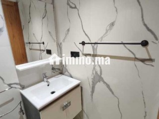 Studio neuf + balcon – 5000DH syndic inclus - Appartement à louer - Casablanca