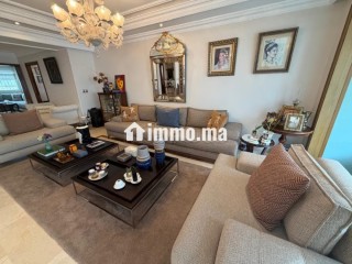Appartement à vendre à Racine. Surface de 231 m². Avec ascenseur et terrasse - Appartement à vendre - Casablanca