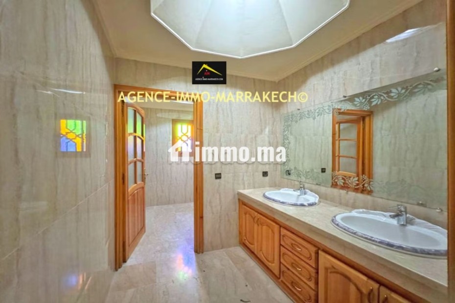 Villa style marocain 5 chambres, 5 salons, Piscine - Vente Immobilier - Marrakech - photo 5