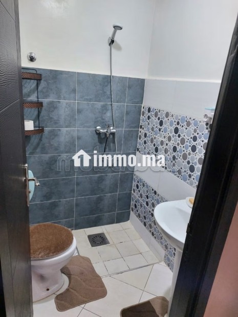 Appartement de vacances à louer à Béni Mellal. 2 chambres agréables. Salon typique marocain, résidence sécurisée - Vente Immobilier - Beni Mellal - photo 4