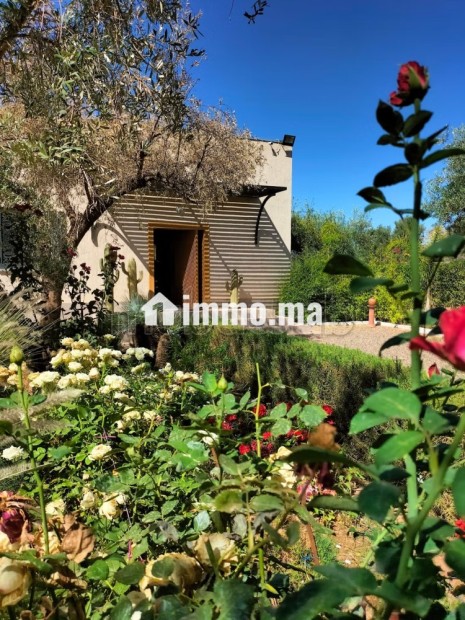 Villa de standing à louer pour vos vacances à Route de Fez. 8 pièces. Porte blindée et résidence sécurisée - Vente Immobilier - Marrakech - photo 1