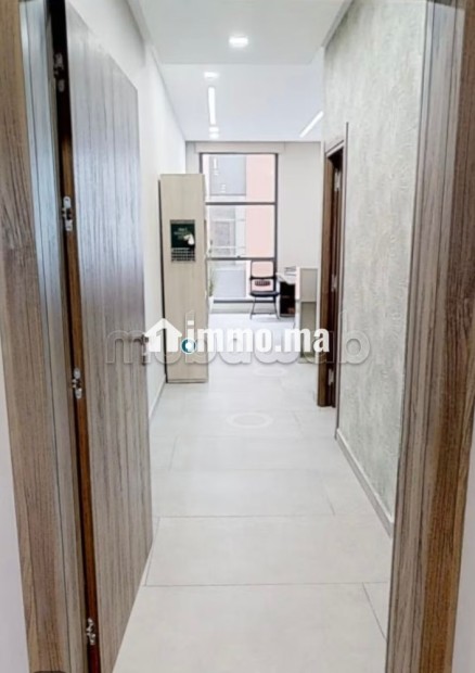 Bureau à usage professionnel – 33 m² – 3ᵉ étage - Location Immobilier - Casablanca - photo 5