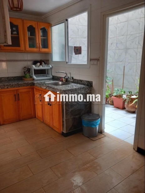 Location d'un appartement à Al Hoceima. 2 chambres. Salon traditionnel, antenne parabolique générale - Vente Immobilier - Al Hoceïma - photo 2