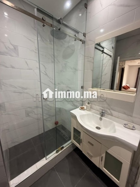 Louez cet appartement à Gauthier. 3 chambres agréables. Meublé - Location Immobilier - Casablanca - photo 7