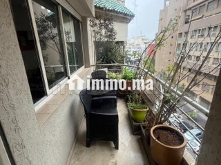 Louez cet appartement à Gauthier. 3 chambres agréables. Meublé - Appartement à louer - Casablanca
