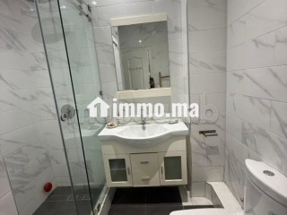 Louez cet appartement à Gauthier. 3 chambres agréables. Meublé - Appartement à louer - Casablanca