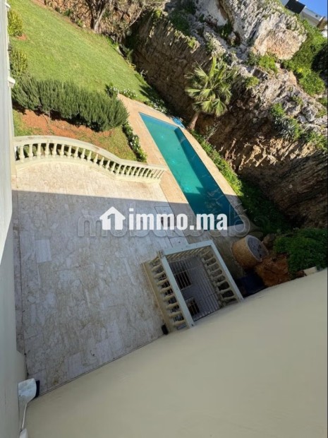 Superbe villa à louer à Harhoura. 5 chambres. Bien meublé - Location Immobilier - Harhoura - photo 5
