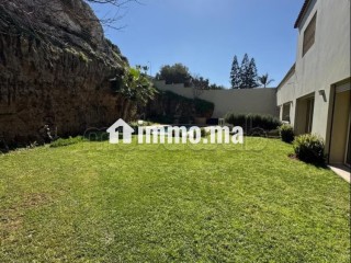 Superbe villa à louer à Harhoura. 5 chambres. Bien meublé - Villa à louer - Harhoura