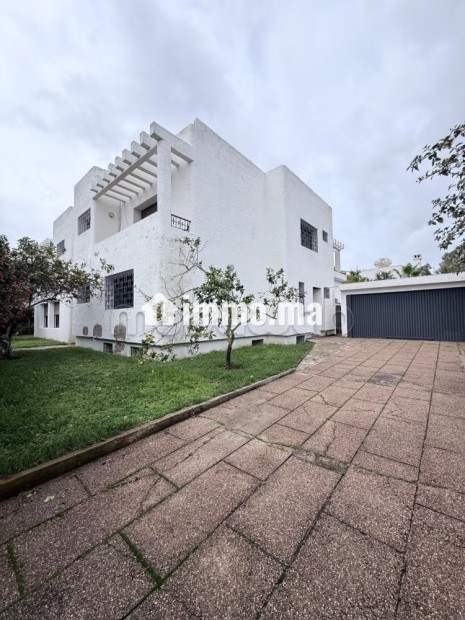 Maison de haut standing à vendre à Souissi. 5 belles chambres. Porte blindée, sécurité - Vente Immobilier - Rabat - photo 1