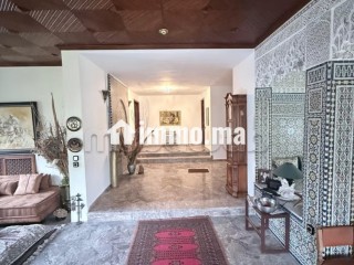 Maison de haut standing à vendre à Souissi. 5 belles chambres. Porte blindée, sécurité - Maison à vendre - Rabat