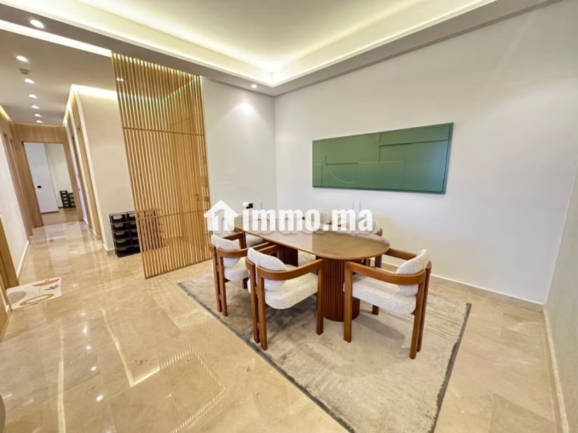 Très chic appartement 3 chambres à la location meublé dans une résidence avec piscine - Location Immobilier - Dar Bouazza - photo 5