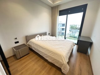 Très chic appartement 3 chambres à la location meublé dans une résidence avec piscine - Appartement à louer - Dar Bouazza