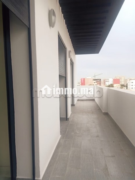 À louer – Bel appartement 2 chambres avec grande terrasse à L’Hermitage - Location Immobilier - Casablanca - photo 1