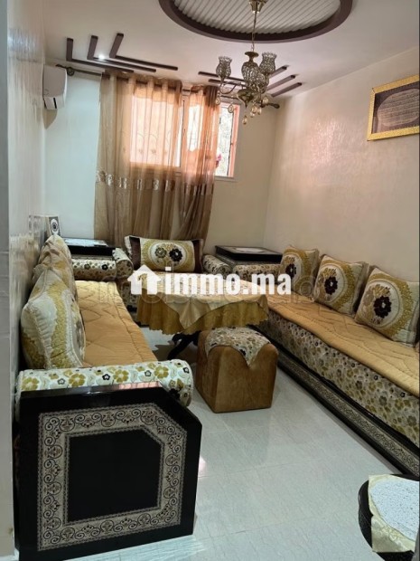 Location saisonnière à Mhamid. Surface totale 64 m². Salon traditionnel et système d'antenne parabolique - Vente Immobilier - Marrakech - photo 1