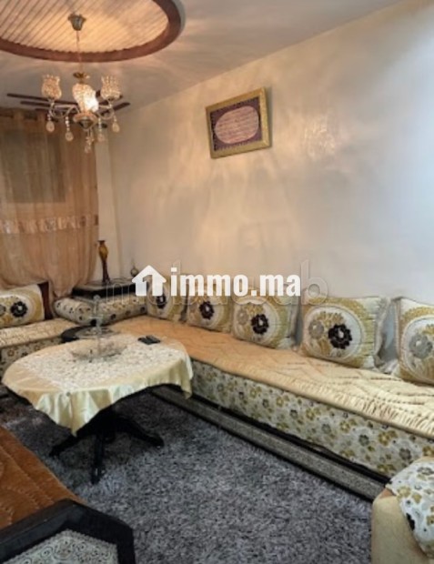 Location saisonnière à Mhamid. Surface totale 64 m². Salon traditionnel et système d'antenne parabolique - Vente Immobilier - Marrakech - photo 2