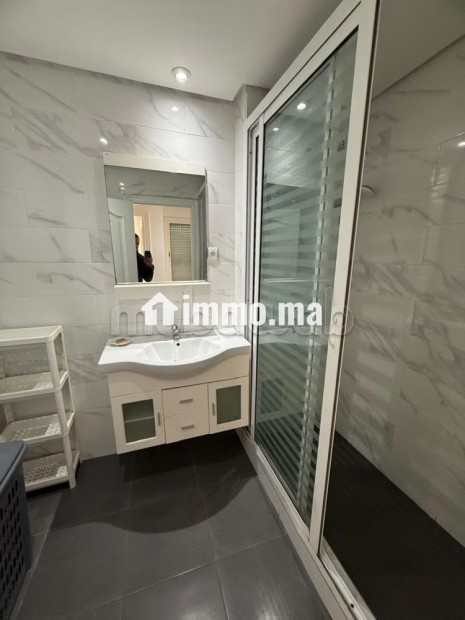 Louez cet appartement à Gauthier. 5 pièces confortables. Meublé - Location Immobilier - Casablanca - photo 2