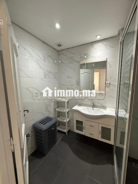 Louez cet appartement à Gauthier. 5 pièces confortables. Meublé - Location Immobilier - Casablanca - photo 4