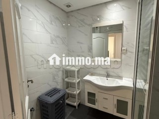 Louez cet appartement à Gauthier. 5 pièces confortables. Meublé - Appartement à louer - Casablanca