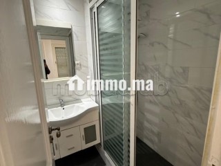 Louez cet appartement à Gauthier. 5 pièces confortables. Meublé - Appartement à louer - Casablanca