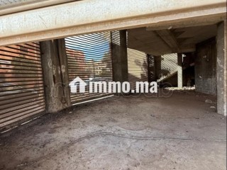 Vend local commercial à Route de Safia.
Rouidat Surface de 120 m² - Local commercial à vendre - Marrakech