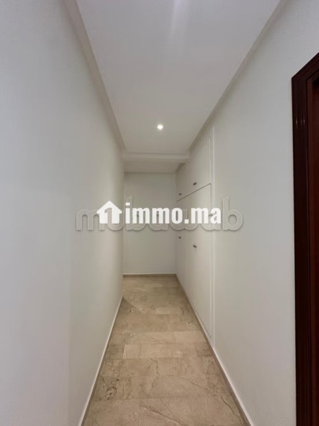 À LOUER – Appartement 3 chambres – Racine, ruelle très calme - Location Immobilier - Casablanca - photo 7