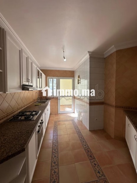 À LOUER – Appartement 3 chambres – Racine, ruelle très calme - Location Immobilier - Casablanca - photo 8