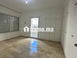 À LOUER – Appartement 3 chambres – Racine, ruelle très calme - Appartement à louer - Casablanca