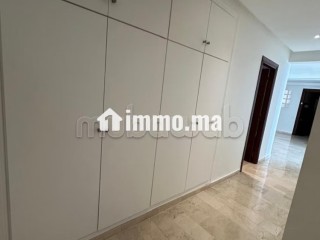 À LOUER – Appartement 3 chambres – Racine, ruelle très calme - Appartement à louer - Casablanca