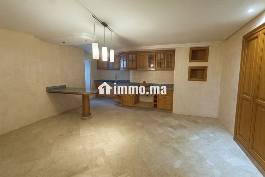 Appartement à l'achat à Les Hôpitaux. Surface de 163 m². Ascenseur - Vente Immobilier - Casablanca - photo 7