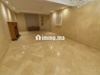 Appartement à l'achat à Les Hôpitaux. Surface de 163 m². Ascenseur - Appartement à vendre - Casablanca