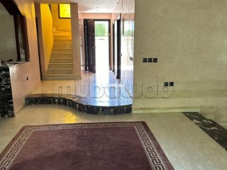 Villa à hay idari pour les ambassades - Villa à louer - Rabat