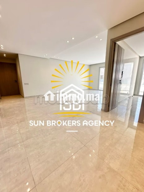 Très joli 2 ch vide dernier etage ferme bretonne - Location Immobilier - Casablanca - photo 3