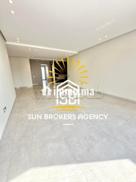 Très joli 2 ch vide dernier etage ferme bretonne - Location Immobilier - Casablanca - photo 6