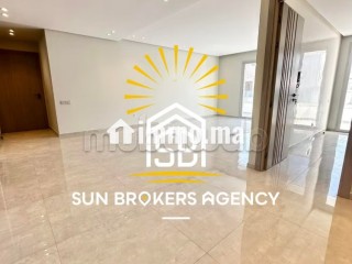 Très joli 2 ch vide dernier etage ferme bretonne - Terrain à louer - Casablanca