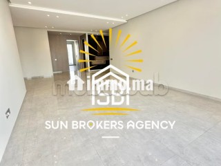 Très joli 2 ch vide dernier etage ferme bretonne - Terrain à louer - Casablanca