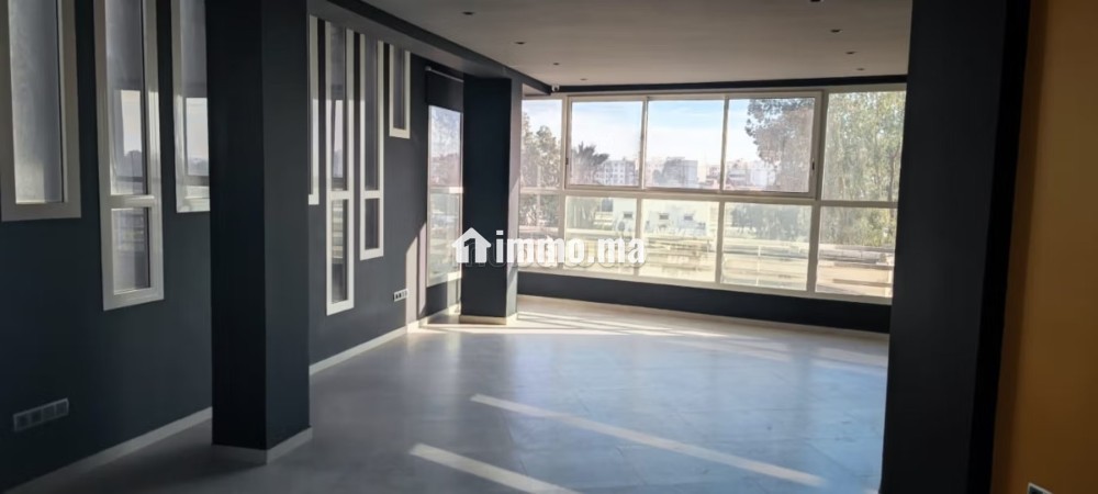 Bureau à louer à Bouskoura en face de la gare - Location Immobilier - Bouskoura - photo 1