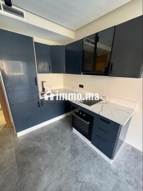 Appartement à vendre à Casablanca Finance City. 1 Pièce. Salon Marocain, sécurité - Vente Immobilier - Casablanca - photo 4