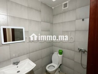 Appartement de vacances à louer à Hay Salam. Surface de 70 m². Système de parabole et résidence sécurisée - Appartement à vendre - Agadir