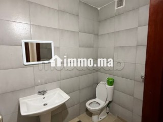 Appartement de vacances à louer à Hay Salam. Surface de 70 m². Système de parabole et résidence sécurisée - Appartement à vendre - Agadir