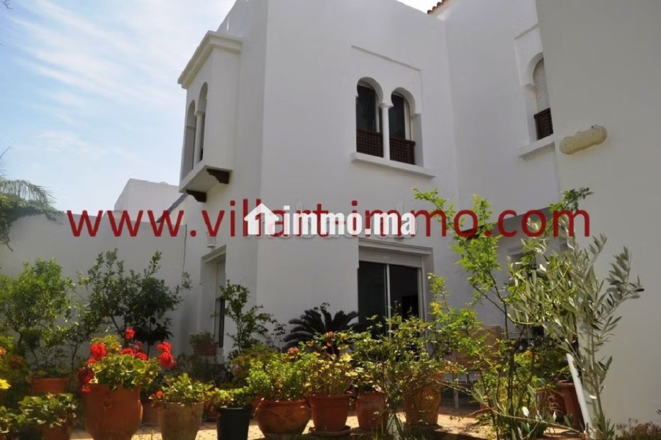 Villa au style arabesque avec jardin - Vente Immobilier - Tanger - photo 1