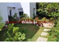 Villa au style arabesque avec jardin - miniature 3
