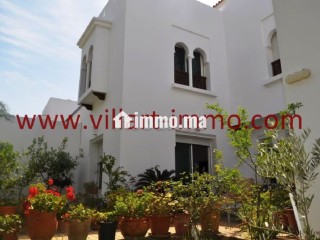 Villa au style arabesque avec jardin - Villa à vendre - Tanger