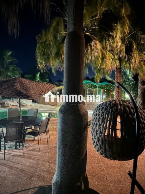 Villa de standing à louer pour vos vacances à Agadir Melloul. 6 chambres. Places de parking et beau jardin - Vente Immobilier - Autre - photo 7