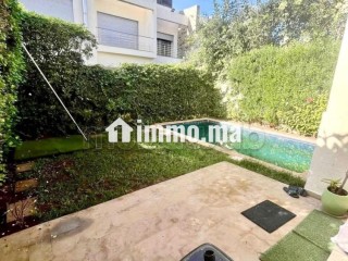 Villa de 4 chambres dans une résidence fermée - Villa à vendre - Dar Bouazza
