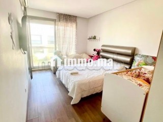 Villa de 4 chambres dans une résidence fermée - Villa à vendre - Dar Bouazza
