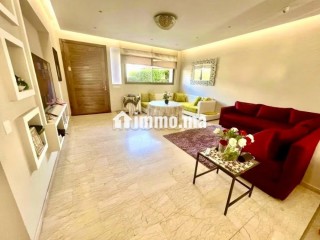 Villa de 4 chambres dans une résidence fermée - Villa à vendre - Dar Bouazza