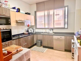 Villa de 4 chambres dans une résidence fermée - Villa à vendre - Dar Bouazza